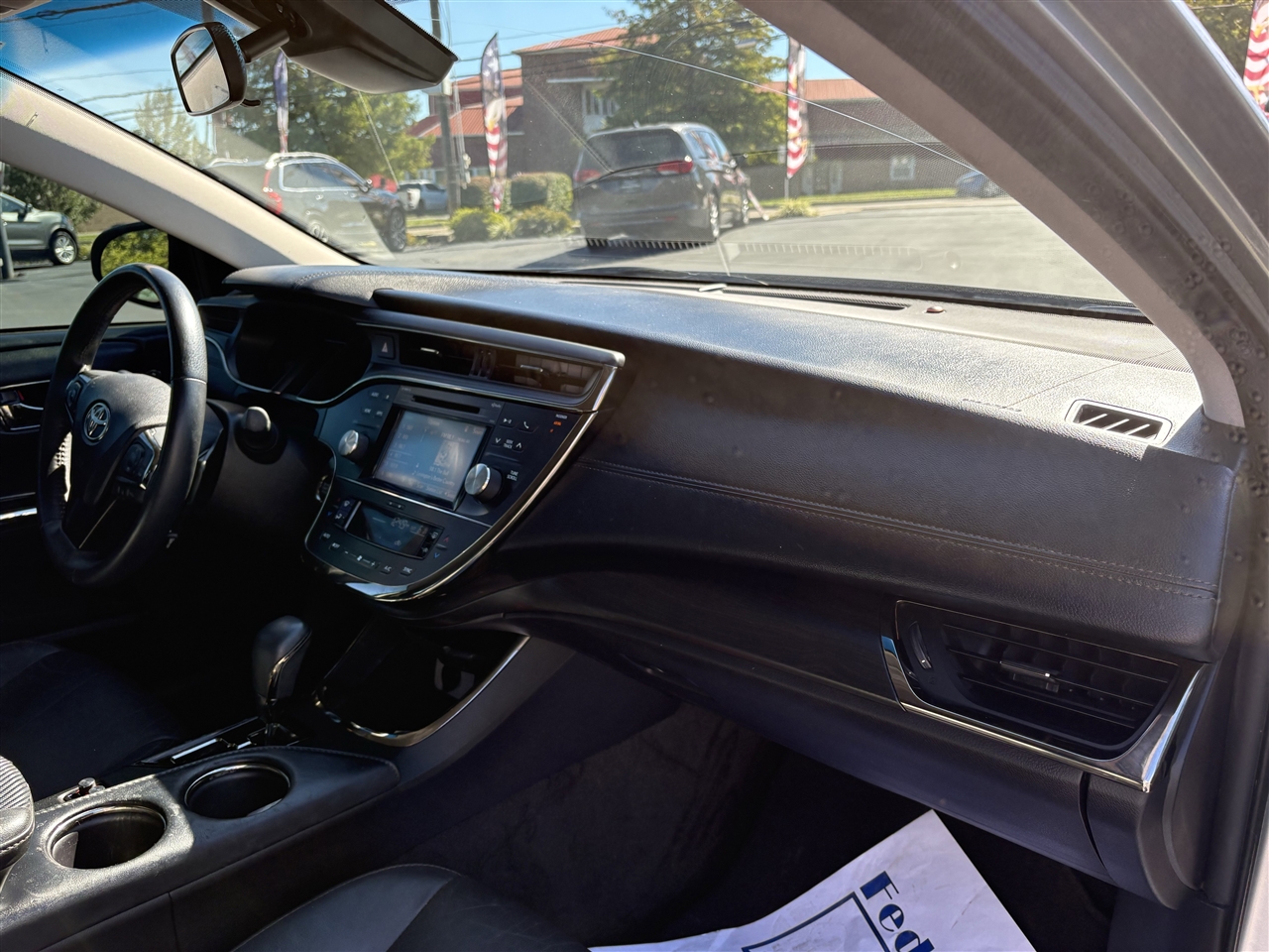 Toyota Avalon XLE Premium (Natl) 2017