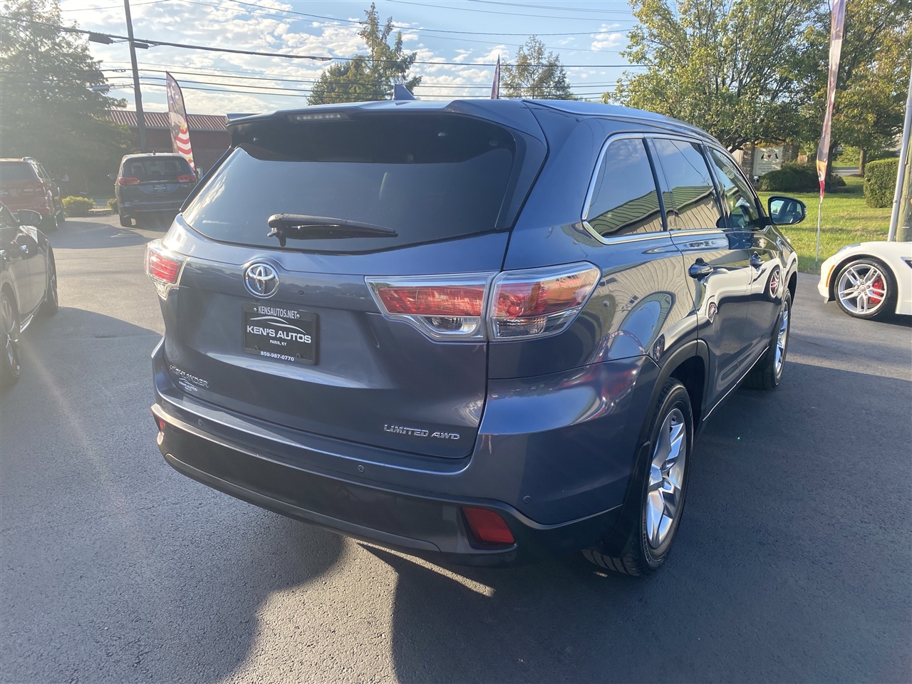 2016 Toyota Highlander Base Hybrid photo 4