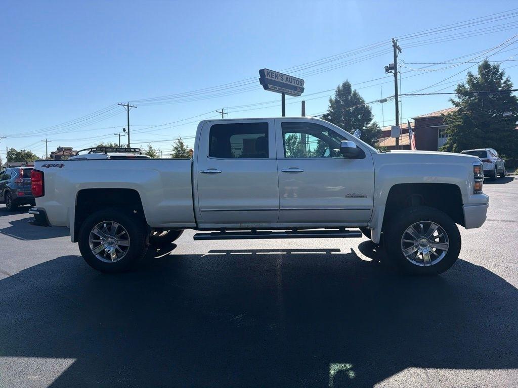 Chevrolet Silverado 1500 4WD Crew Cab 143.5" High Country 2015