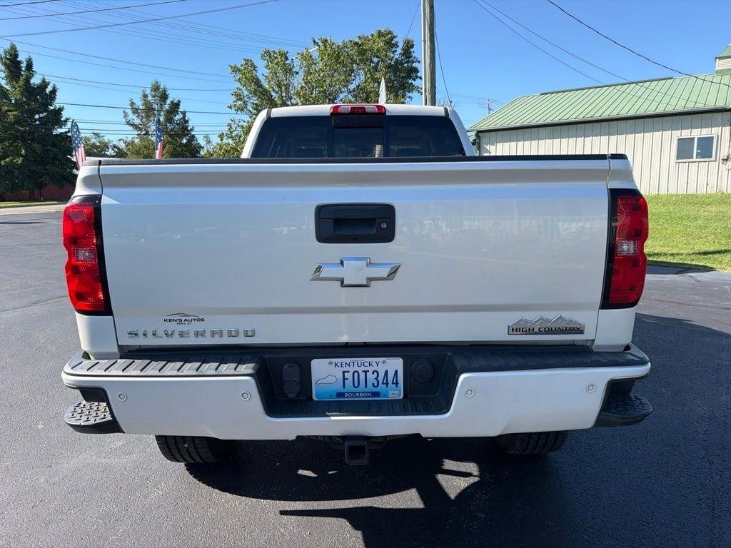 Chevrolet Silverado 1500 4WD Crew Cab 143.5" High Country 2015