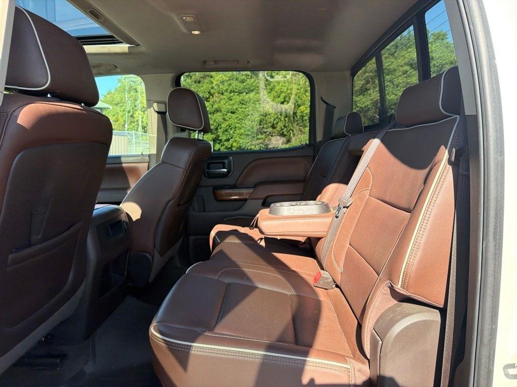 Chevrolet Silverado 1500 4WD Crew Cab 143.5" High Country 2015