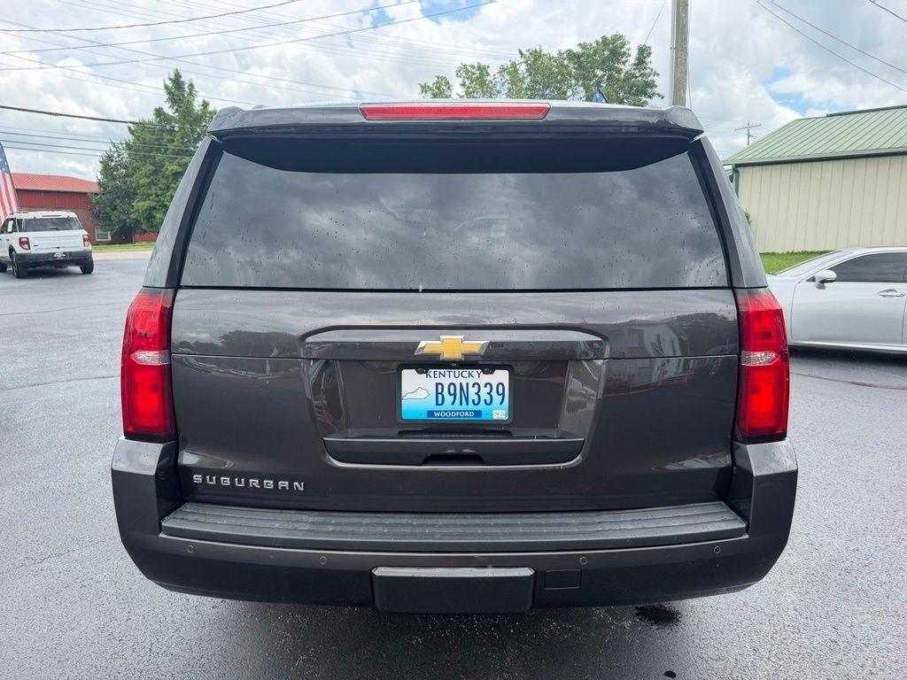 Chevrolet Suburban 4WD 4dr LT 2015