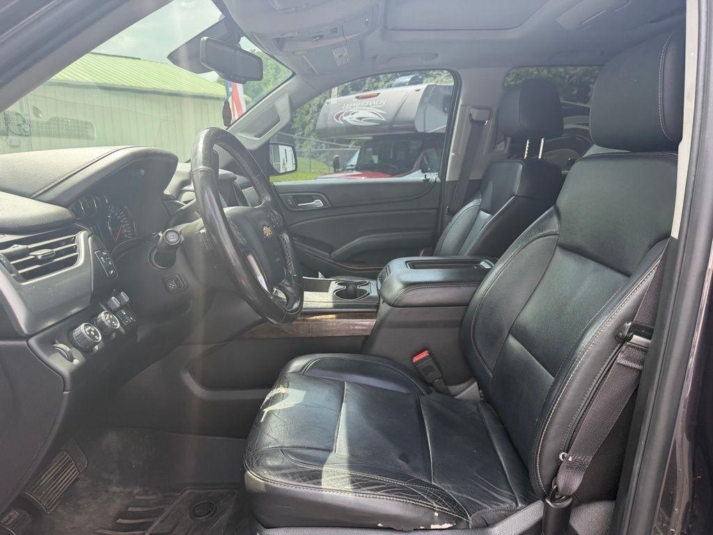 Chevrolet Suburban 4WD 4dr LT 2015