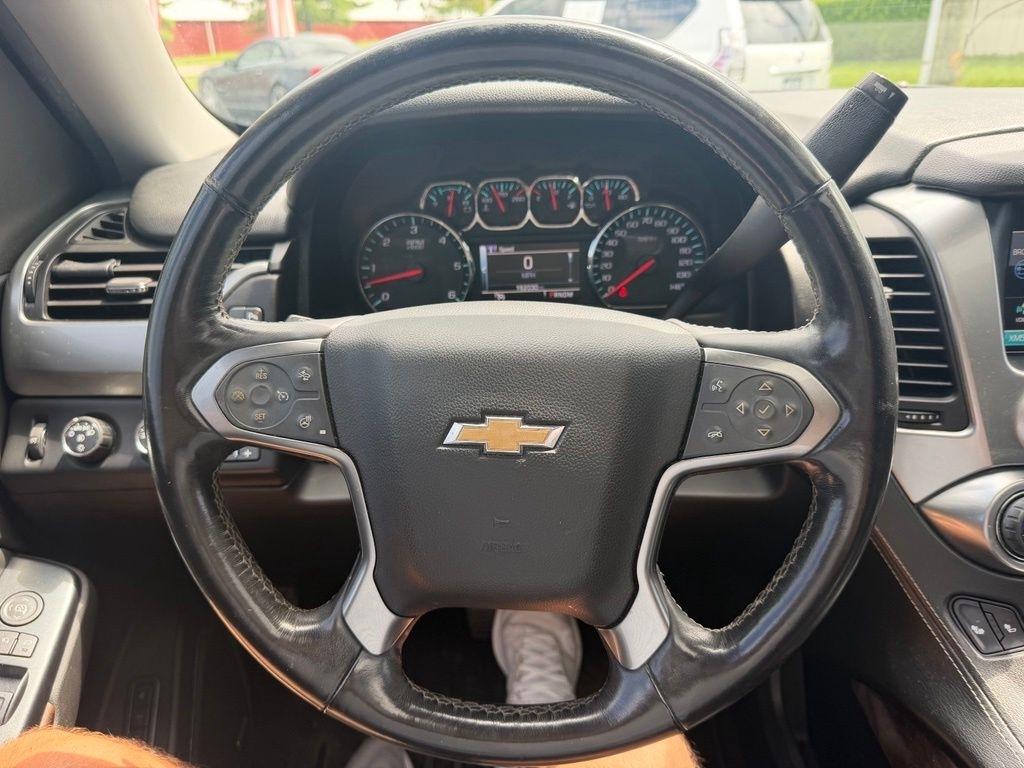 Chevrolet Suburban 4WD 4dr LT 2015