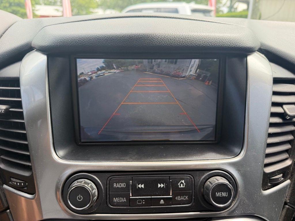 Chevrolet Suburban 4WD 4dr LT 2015