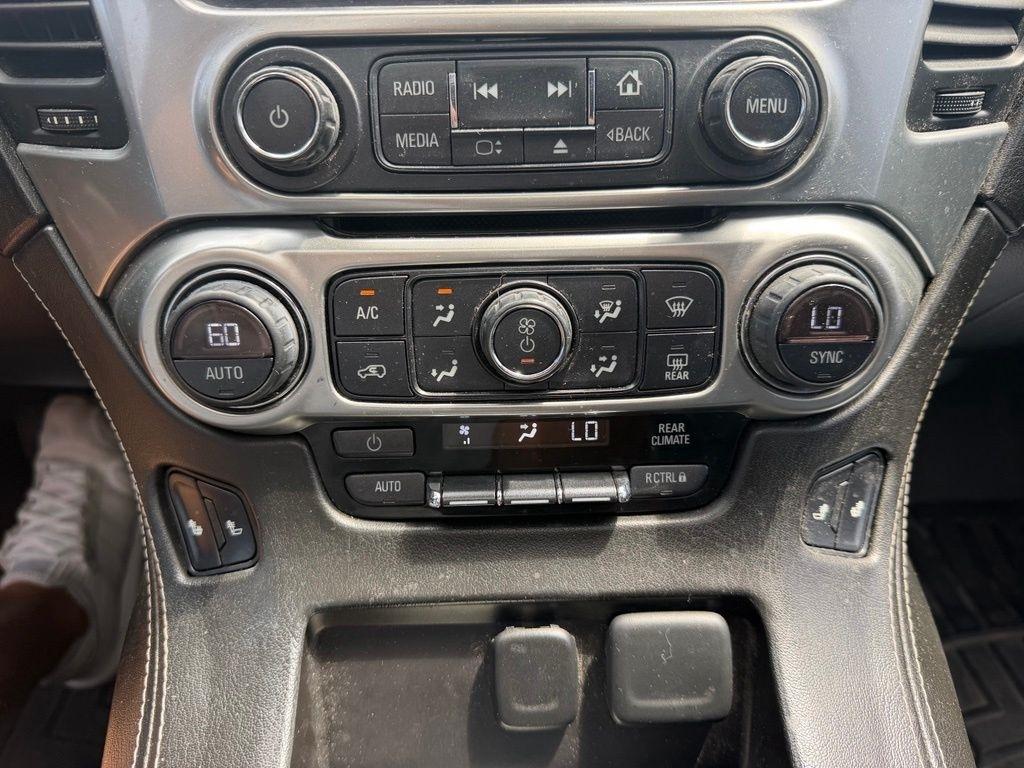 Chevrolet Suburban 4WD 4dr LT 2015