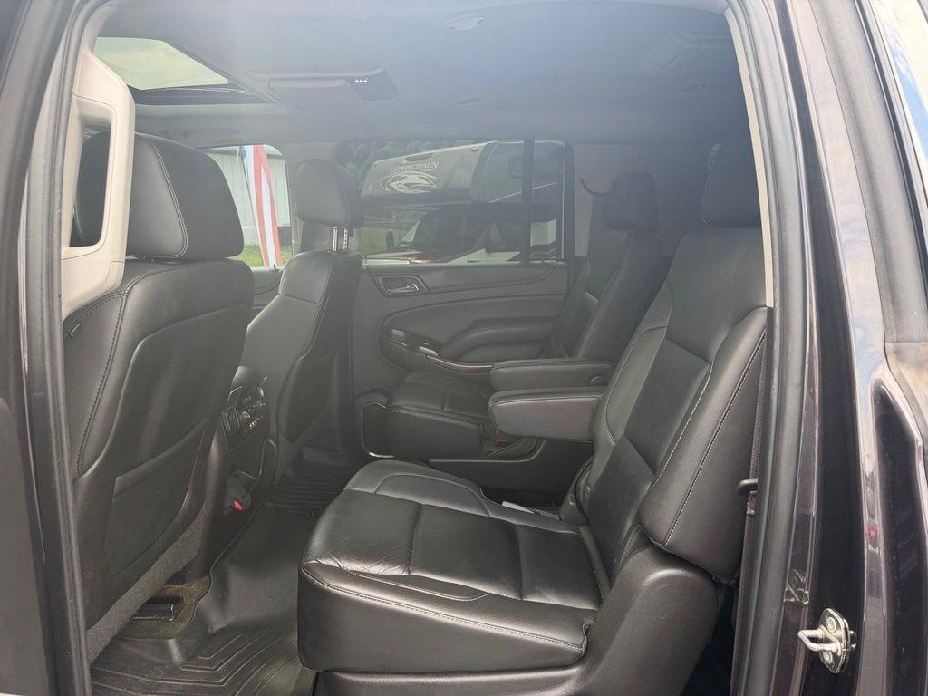 Chevrolet Suburban 4WD 4dr LT 2015