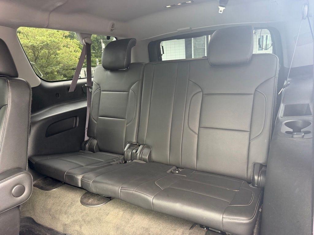 Chevrolet Suburban 4WD 4dr LT 2015