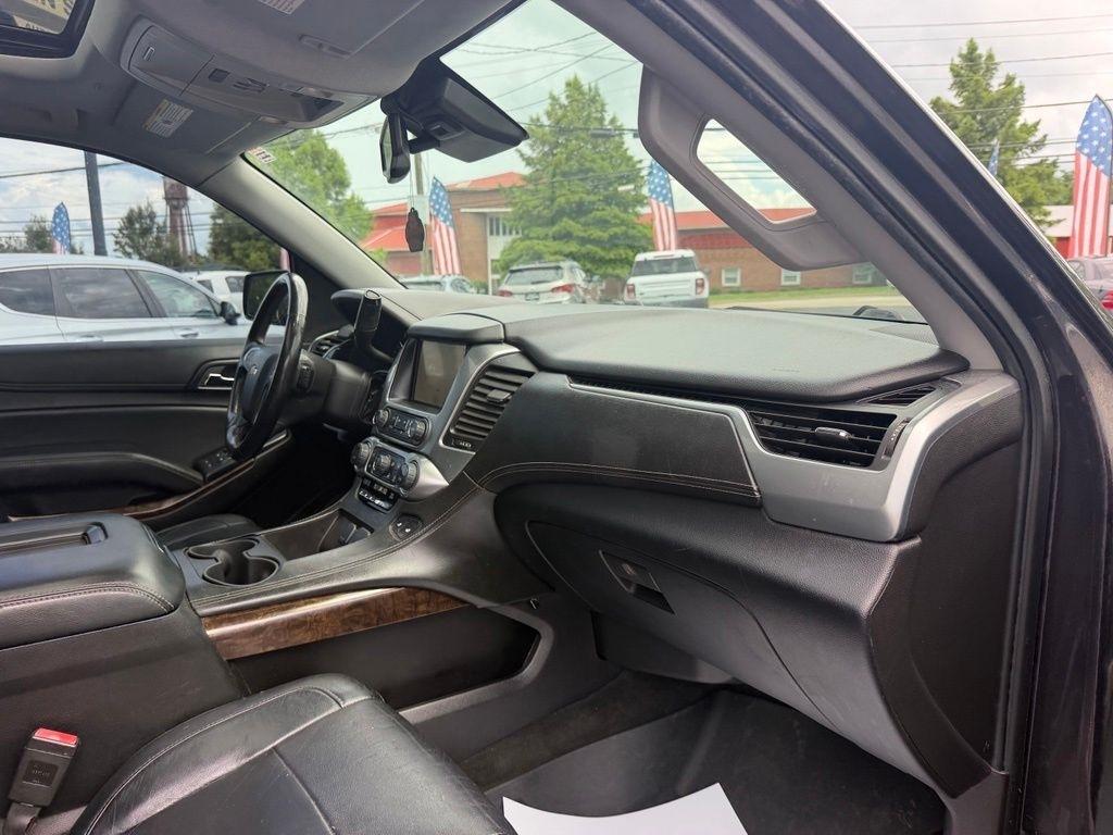 Chevrolet Suburban 4WD 4dr LT 2015