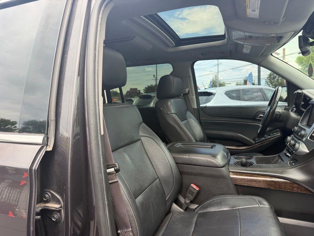 Chevrolet Suburban 4WD 4dr LT 2015