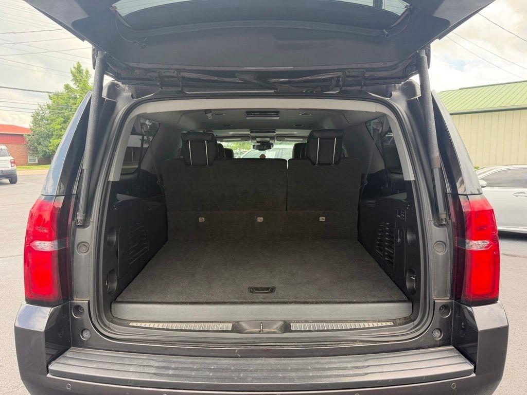 Chevrolet Suburban 4WD 4dr LT 2015