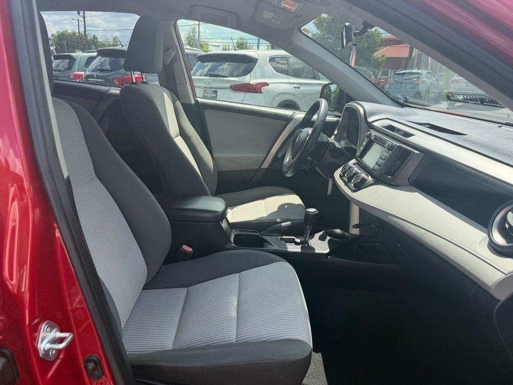 Toyota RAV4 FWD 4dr LE (Natl) 2015