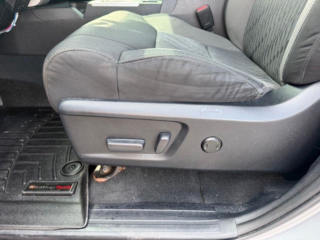 Toyota Tundra 4WD Truck Double Cab 5.7L FFV V8 6-Spd AT SR5 (Natl) 2014
