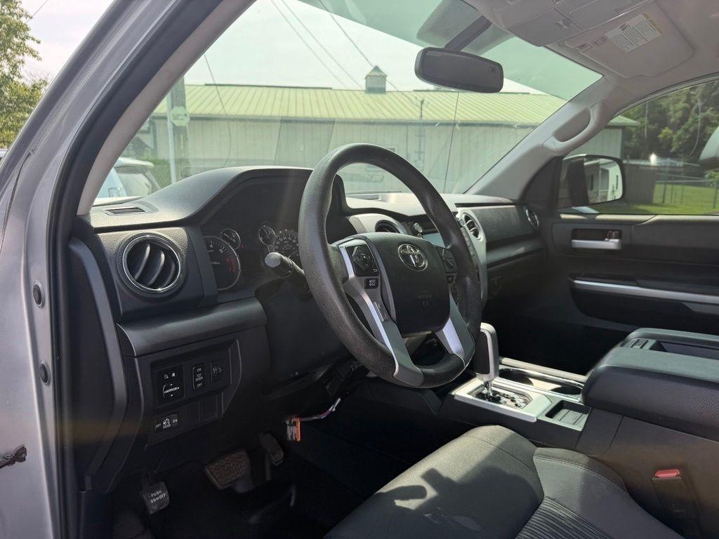 Toyota Tundra 4WD Truck Double Cab 5.7L FFV V8 6-Spd AT SR5 (Natl) 2014