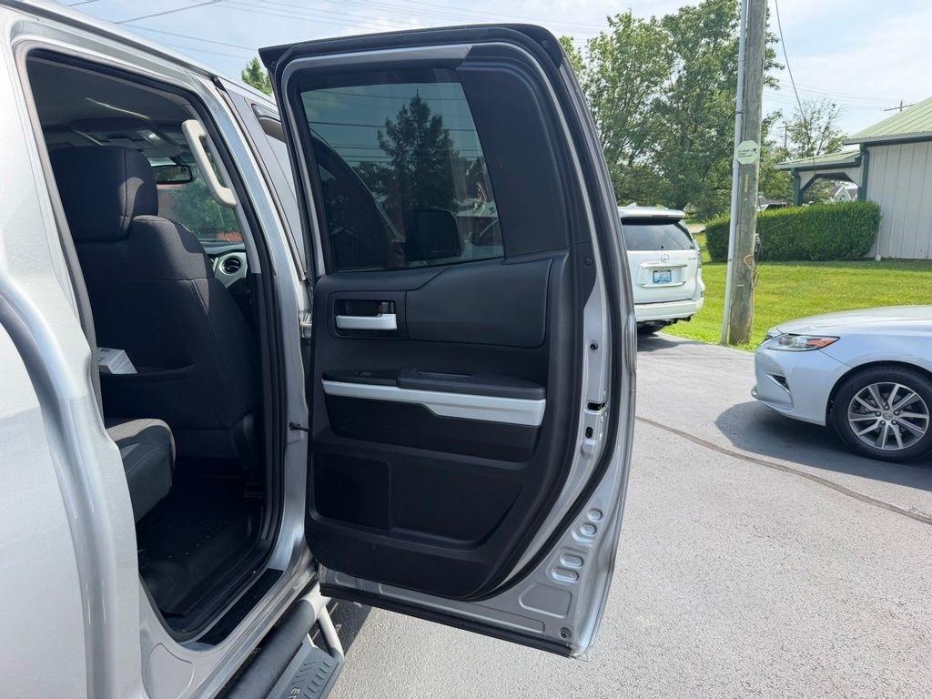 Toyota Tundra 4WD Truck Double Cab 5.7L FFV V8 6-Spd AT SR5 (Natl) 2014