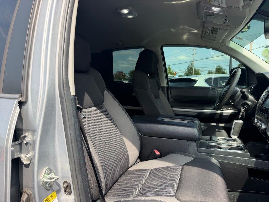 Toyota Tundra 4WD Truck Double Cab 5.7L FFV V8 6-Spd AT SR5 (Natl) 2014