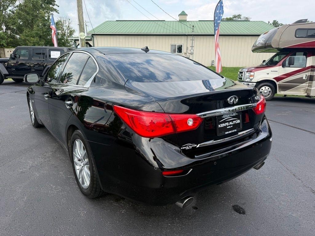 Infiniti Q50 4dr Sdn 3.0t Premium RWD 2016