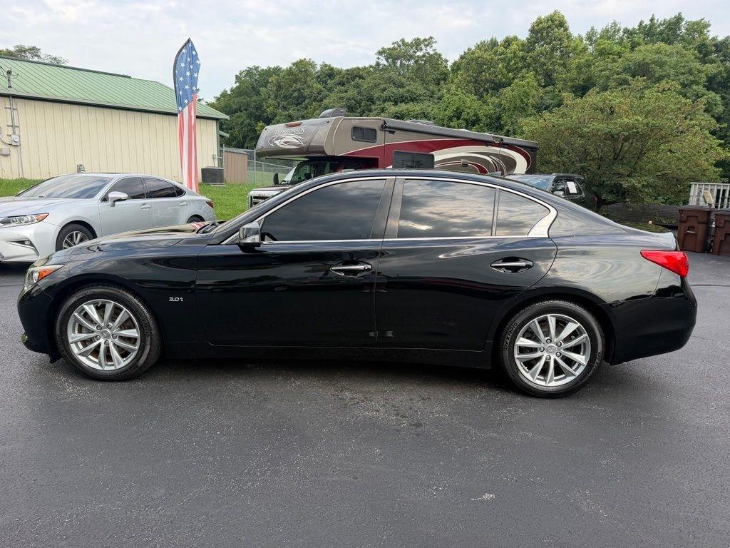 Infiniti Q50 4dr Sdn 3.0t Premium RWD 2016