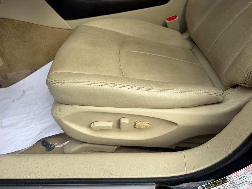 Infiniti Q50 4dr Sdn 3.0t Premium RWD 2016