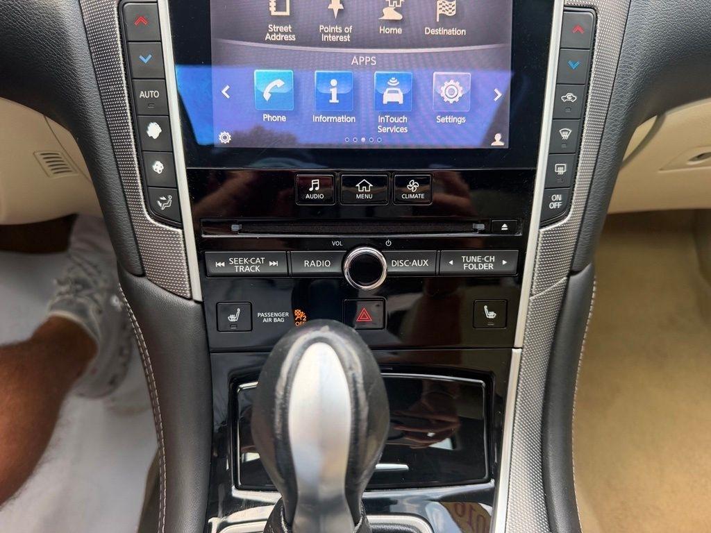 Infiniti Q50 4dr Sdn 3.0t Premium RWD 2016