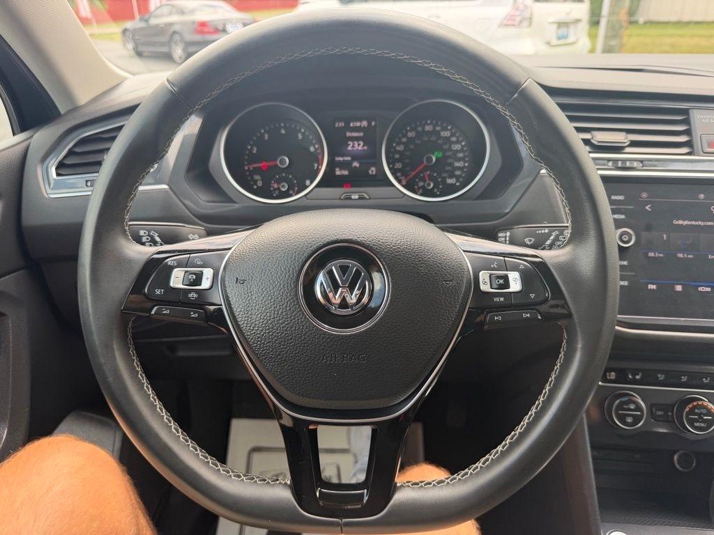 Volkswagen Tiguan 2.0T SE R-Line Black FWD 2021