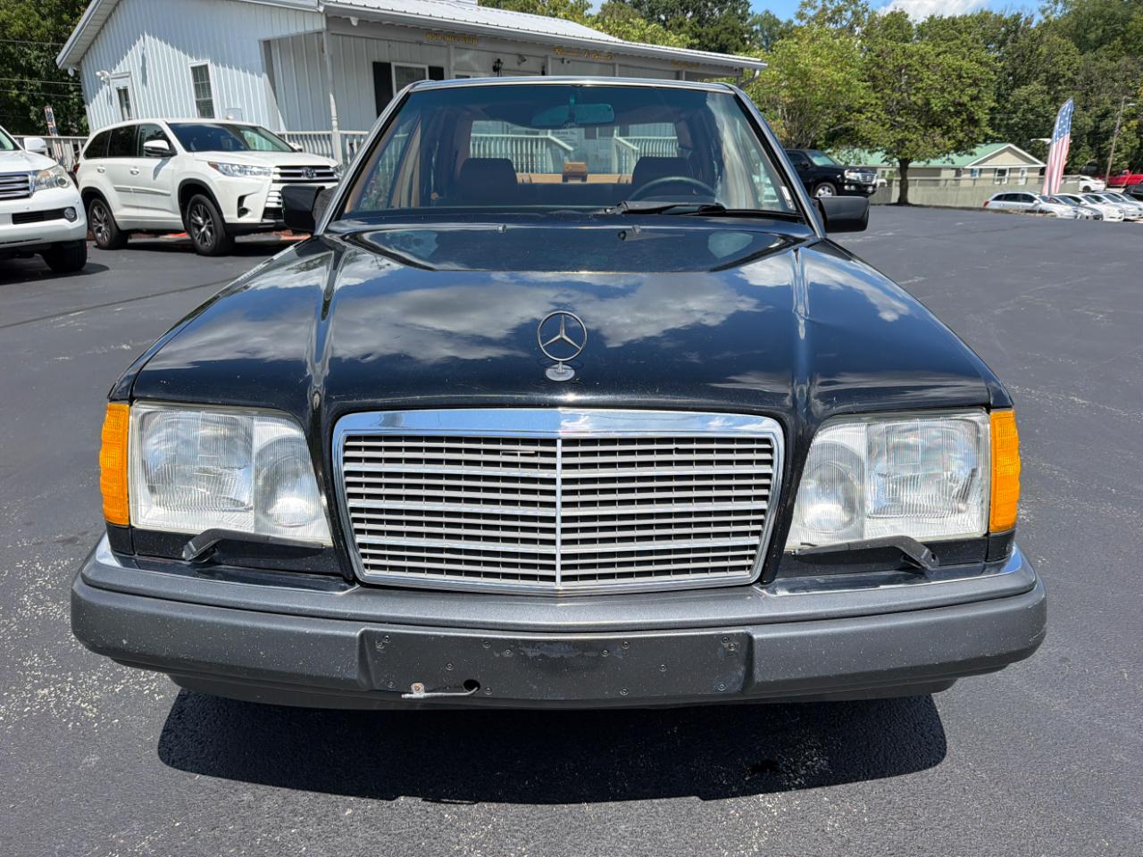 Mercedes-Benz 400 Series 4dr Sedan 4.2L Auto 1994