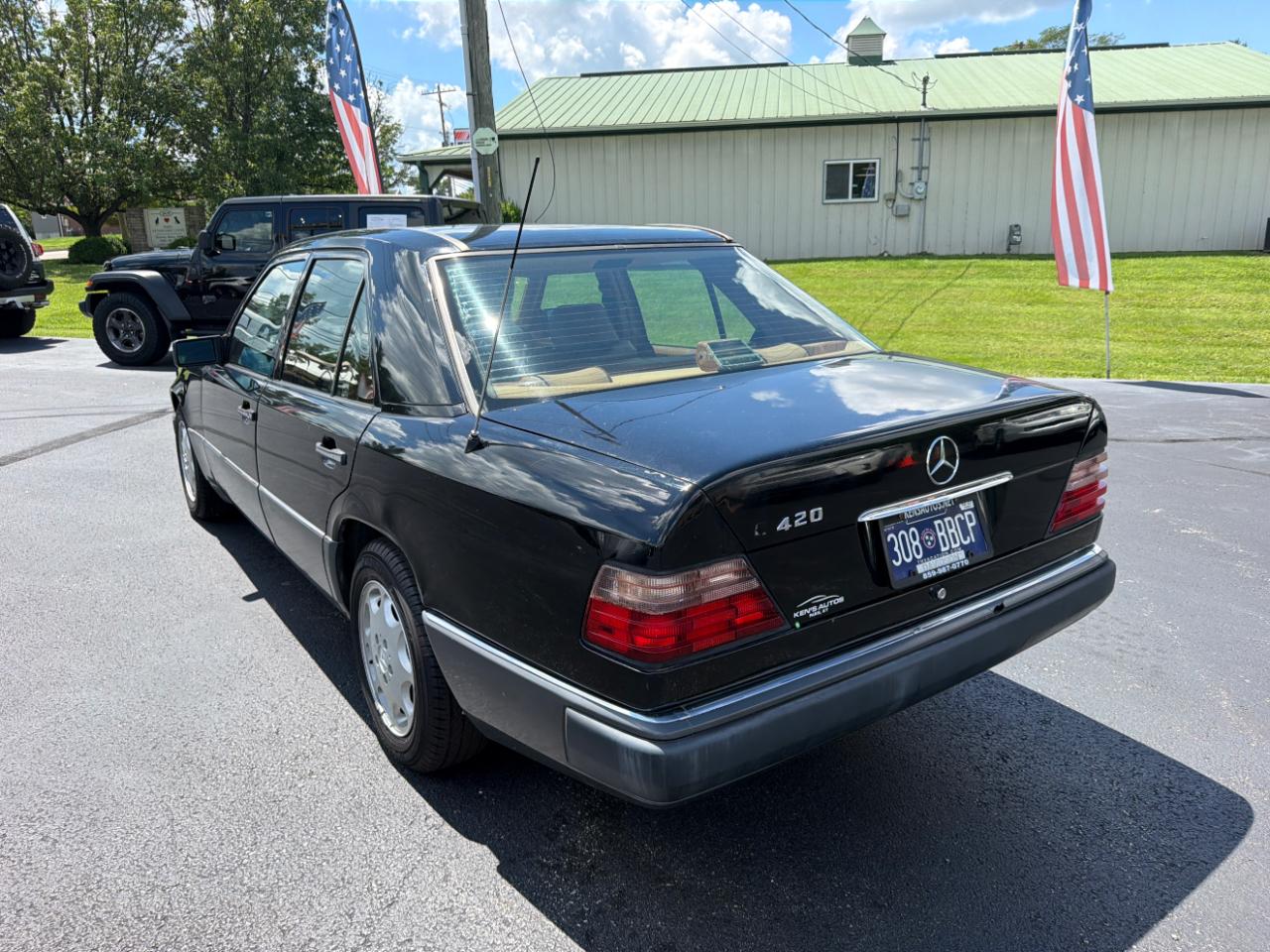 Mercedes-Benz 400 Series 4dr Sedan 4.2L Auto 1994