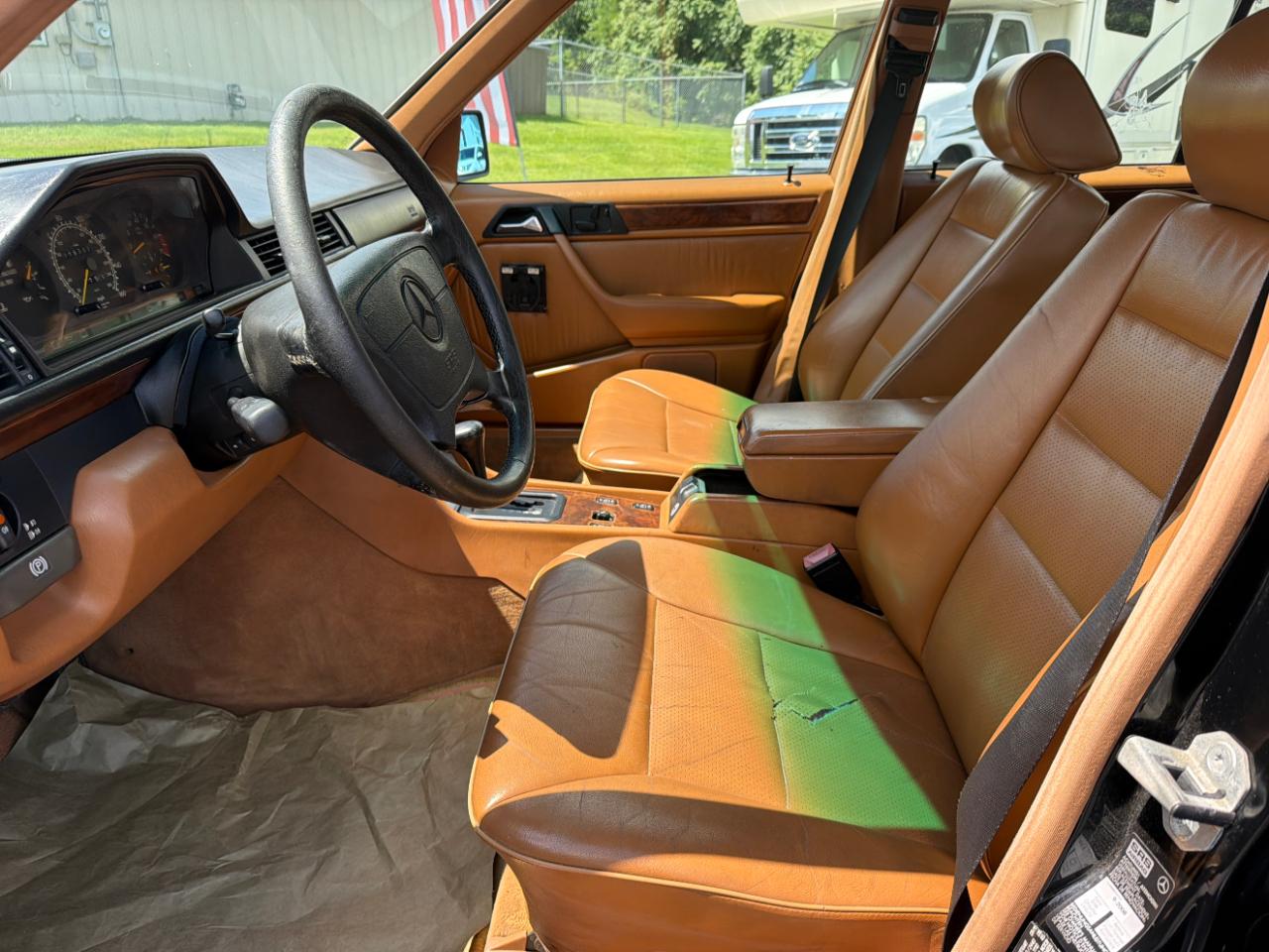 Mercedes-Benz 400 Series 4dr Sedan 4.2L Auto 1994