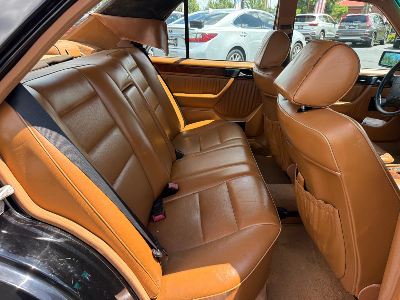 Mercedes-Benz 400 Series 4dr Sedan 4.2L Auto 1994