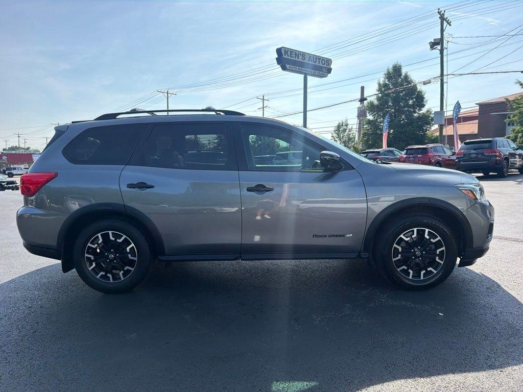 Nissan Pathfinder FWD SL 2019
