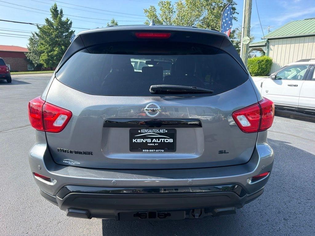 Nissan Pathfinder FWD SL 2019