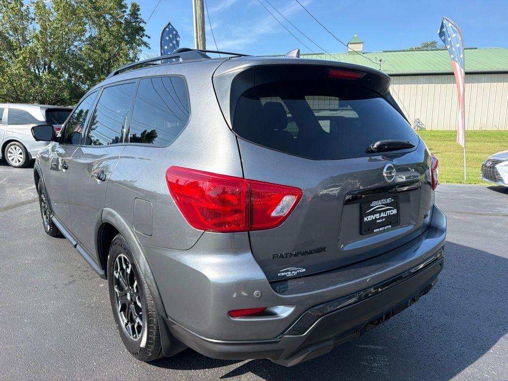 Nissan Pathfinder FWD SL 2019