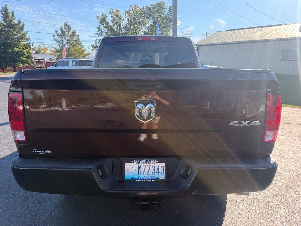 RAM 1500 4WD Quad Cab 140.5" Tradesman 2013
