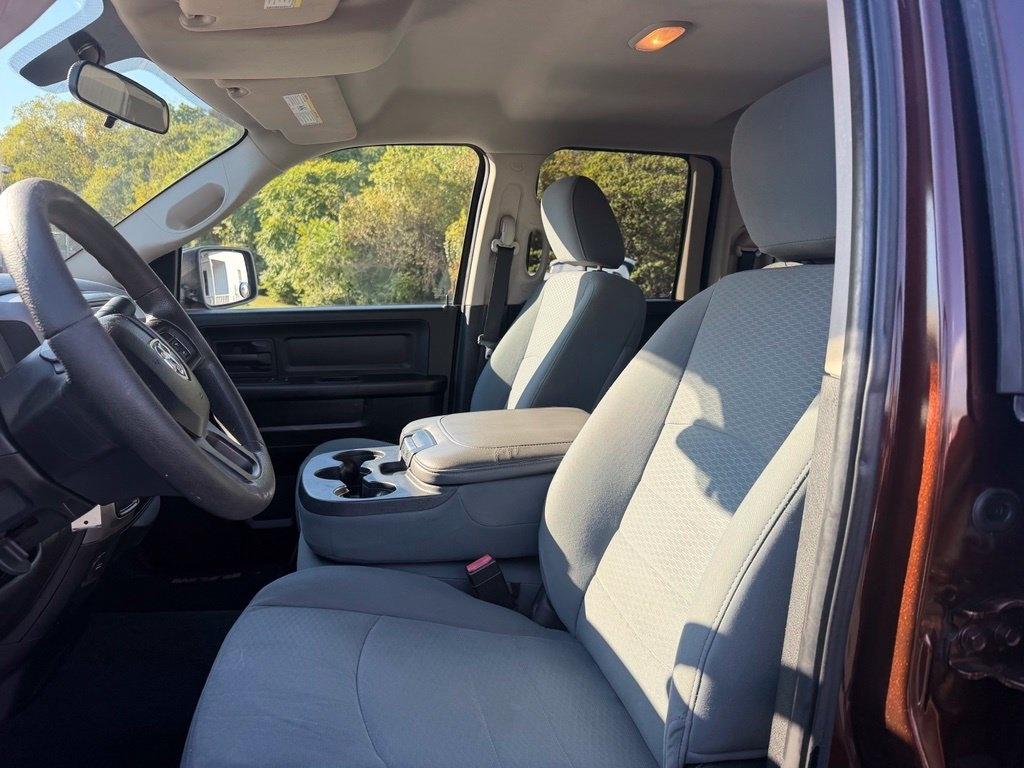 RAM 1500 4WD Quad Cab 140.5" Tradesman 2013