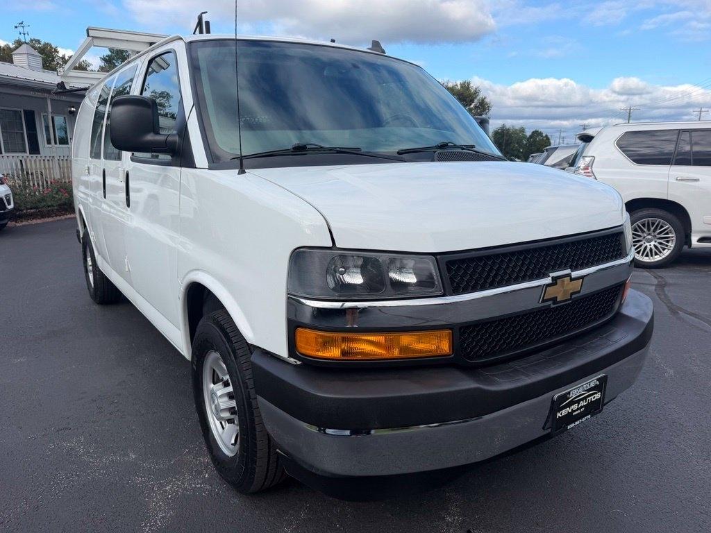 Chevrolet Express Cargo Van RWD 2500 135" 2020