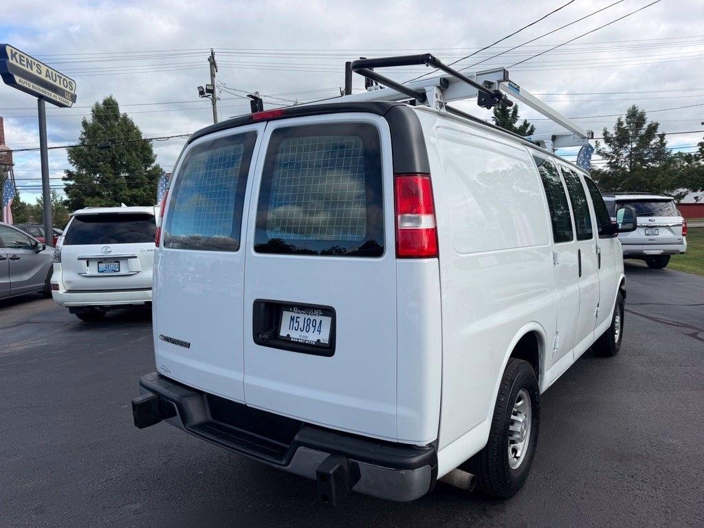 Chevrolet Express Cargo Van RWD 2500 135" 2020