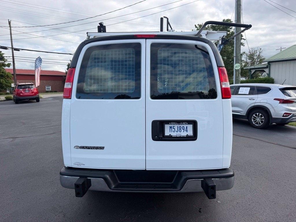 Chevrolet Express Cargo Van RWD 2500 135" 2020