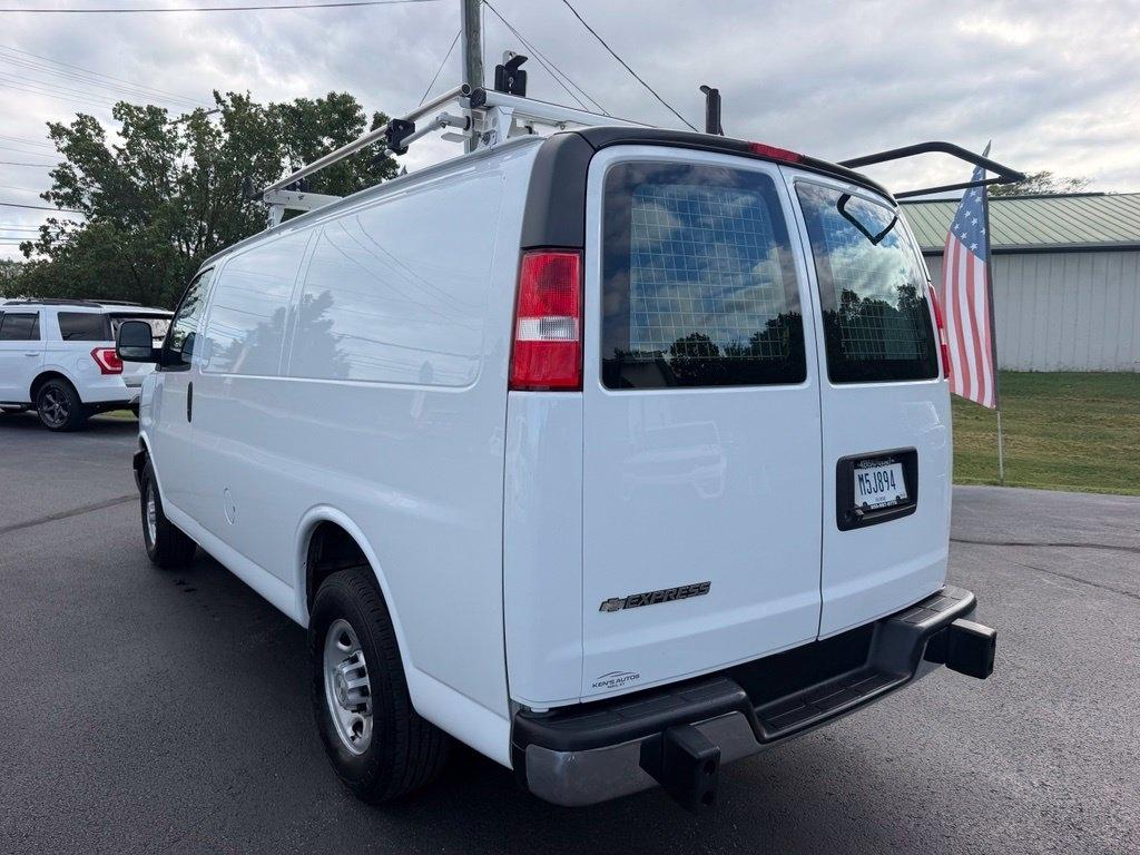 Chevrolet Express Cargo Van RWD 2500 135" 2020