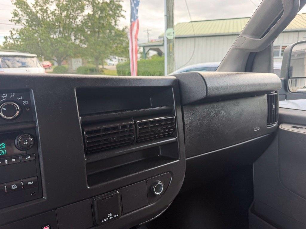 Chevrolet Express Cargo Van RWD 2500 135" 2020
