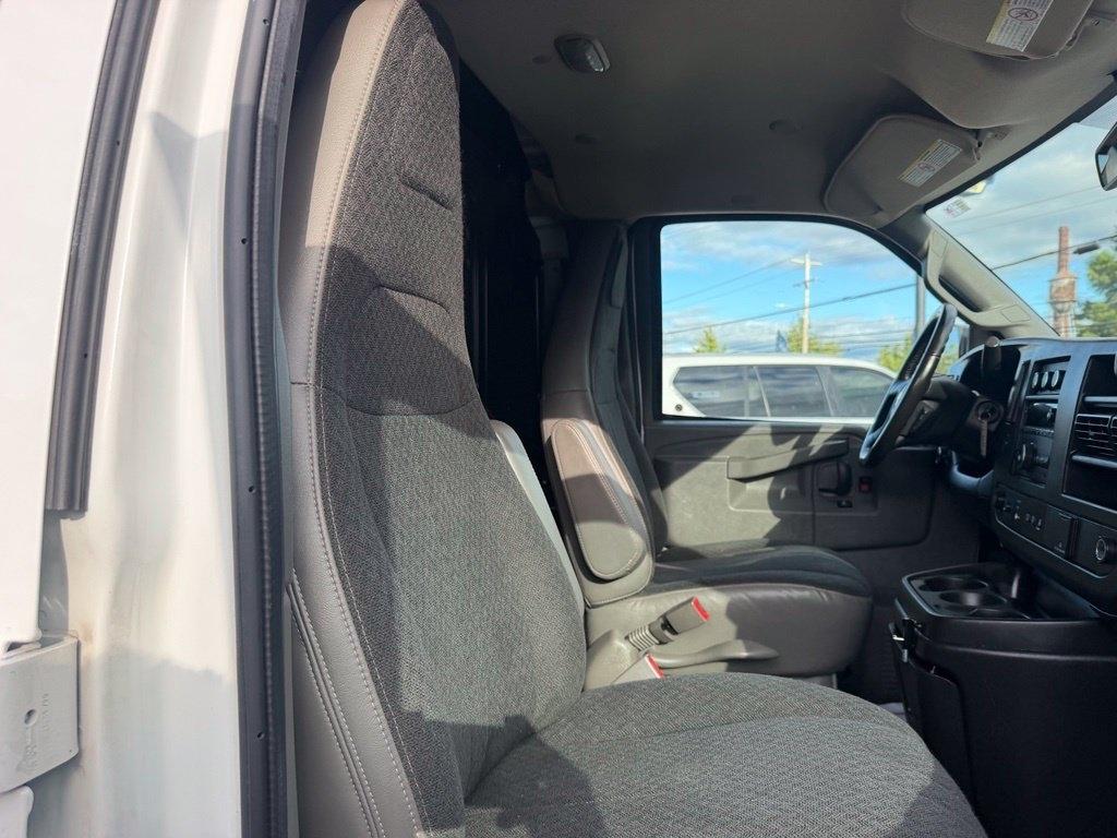 Chevrolet Express Cargo Van RWD 2500 135" 2020