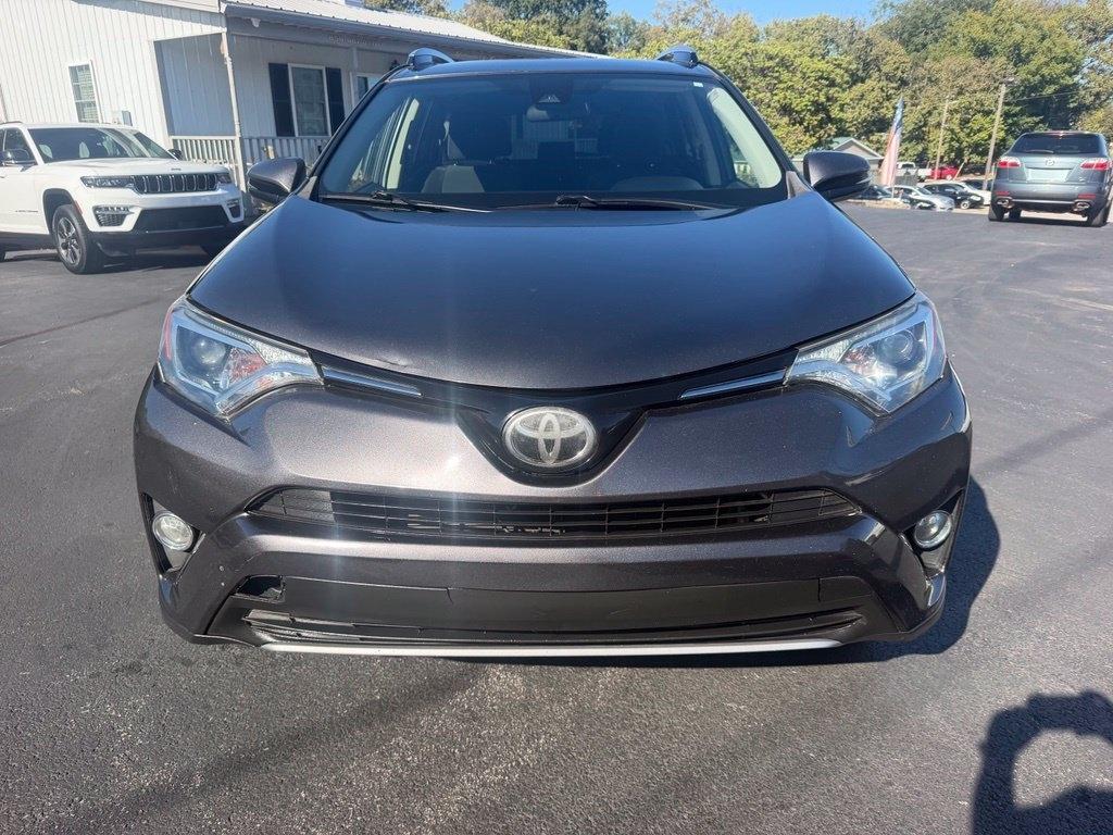 Toyota RAV4 Adventure AWD (Natl) 2018
