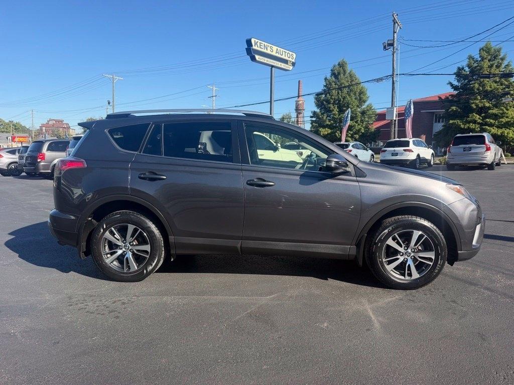 Toyota RAV4 Adventure AWD (Natl) 2018