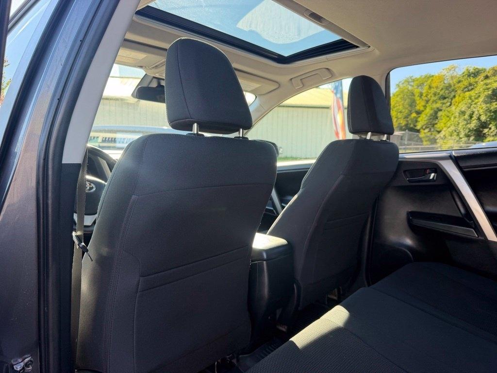 Toyota RAV4 Adventure AWD (Natl) 2018