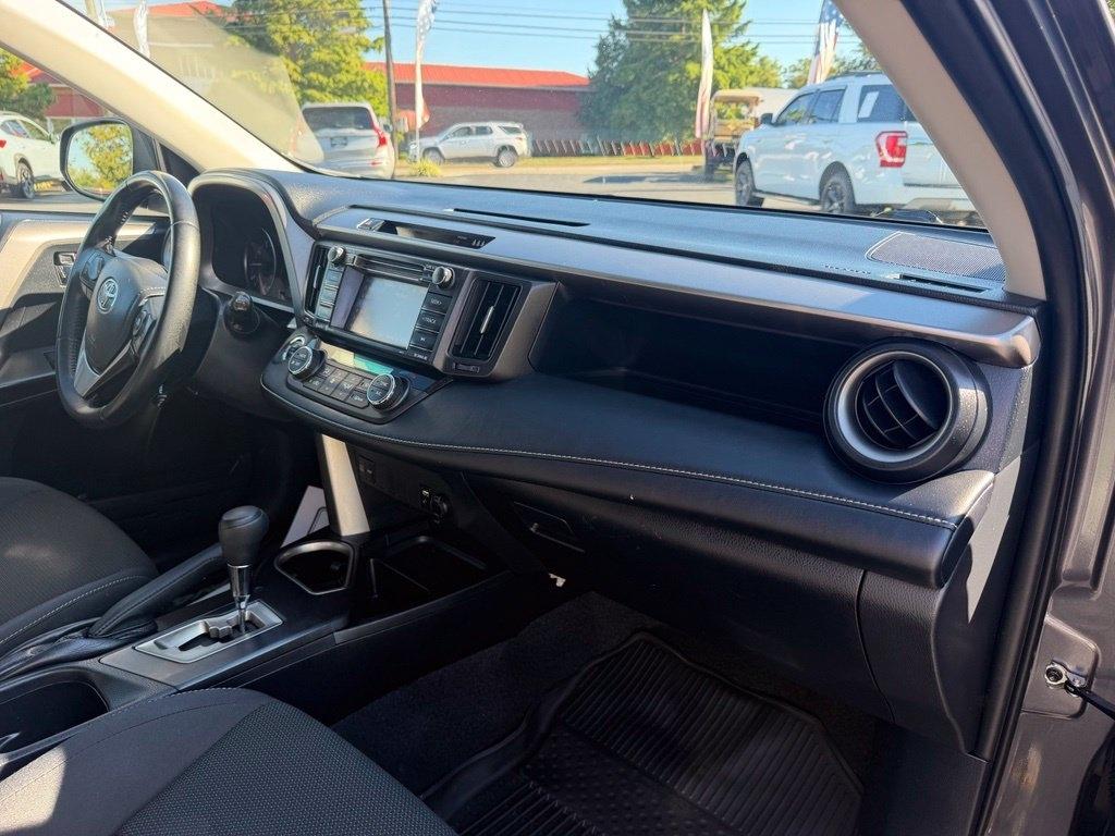 Toyota RAV4 Adventure AWD (Natl) 2018