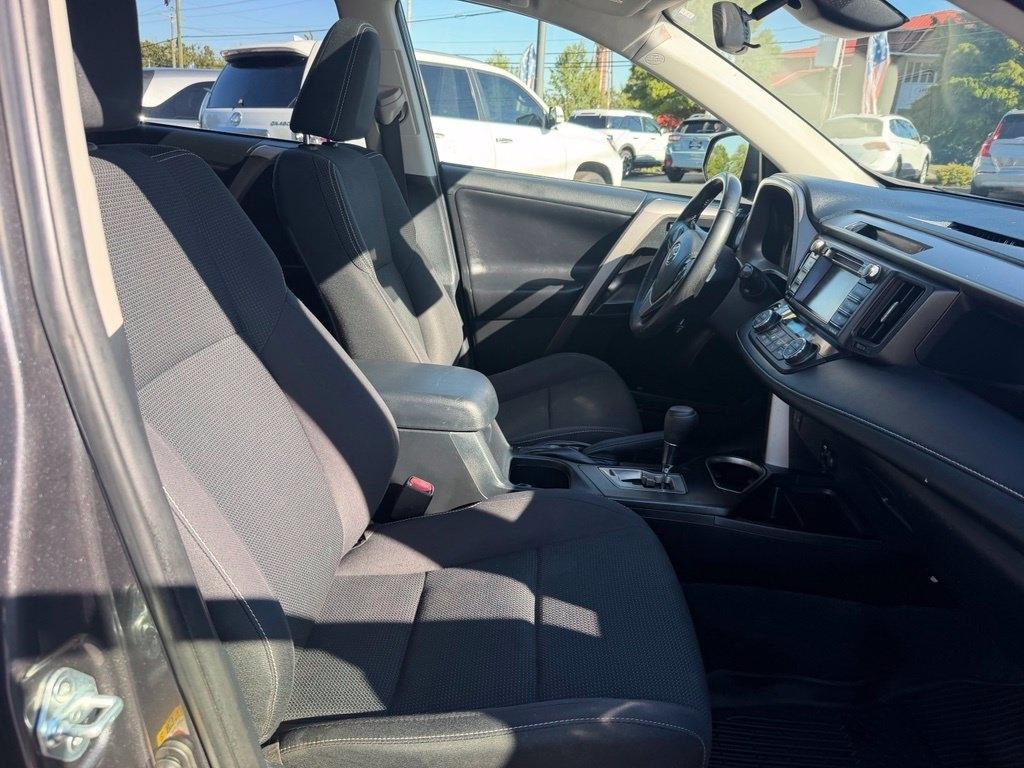 Toyota RAV4 Adventure AWD (Natl) 2018