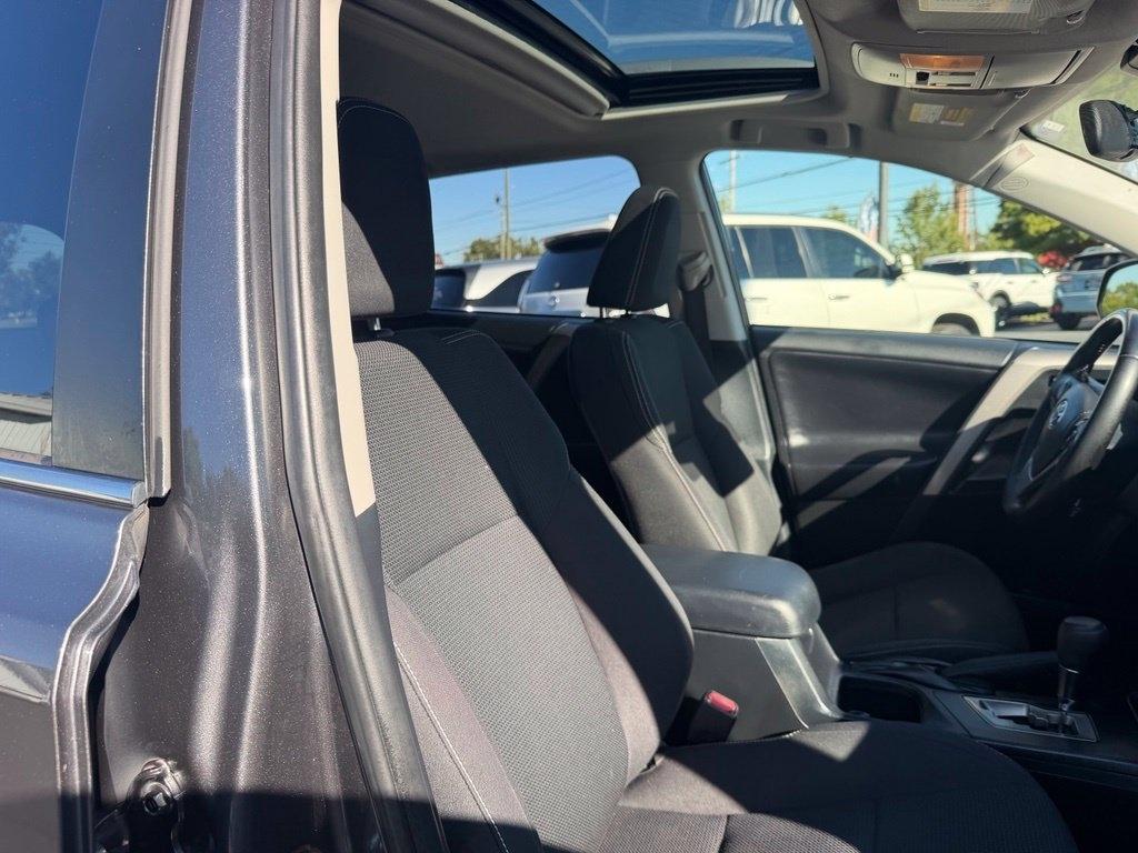 Toyota RAV4 Adventure AWD (Natl) 2018
