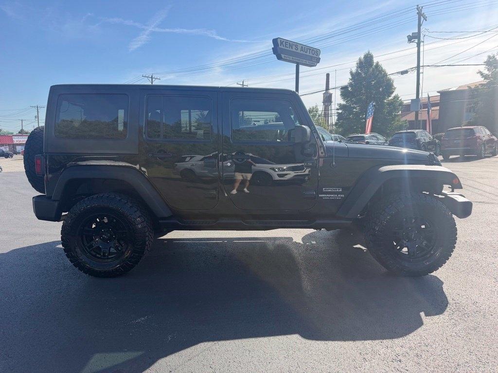 Jeep Wrangler Unlimited 4WD 4dr Sport 2016