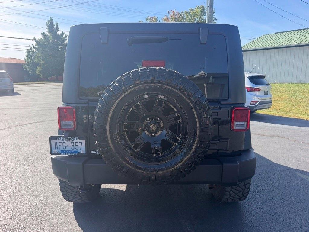 Jeep Wrangler Unlimited 4WD 4dr Sport 2016