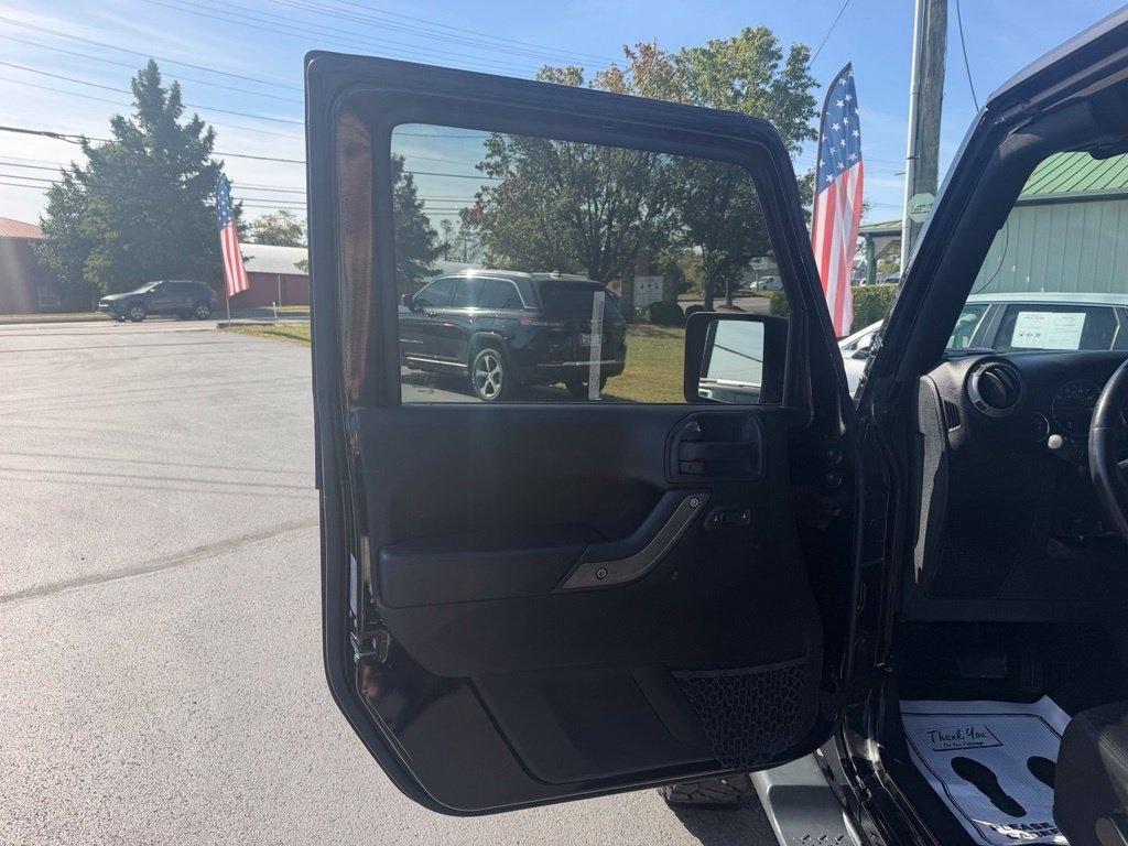Jeep Wrangler Unlimited 4WD 4dr Sport 2016