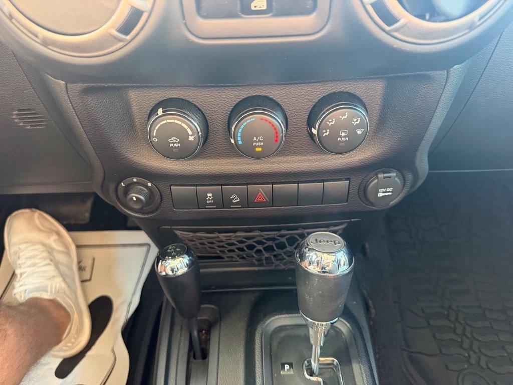 Jeep Wrangler Unlimited 4WD 4dr Sport 2016